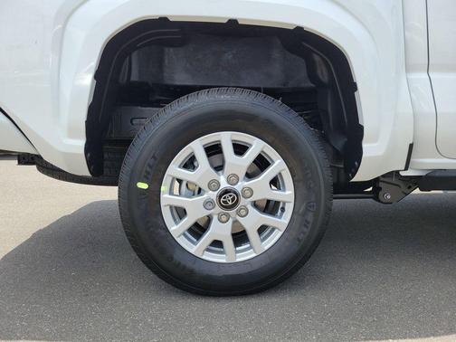 Ice Cap 2026 Toyota Tacoma SR5