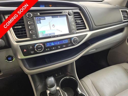 Blizzard Pearl 2017 Toyota Highlander Limited