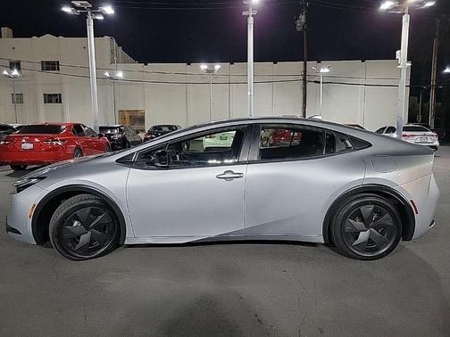 2024 Toyota Prius LE