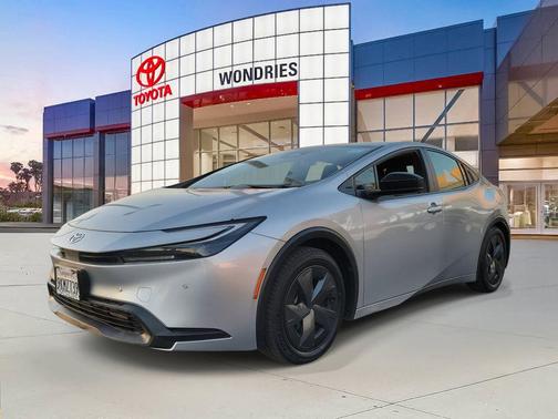 2024 Toyota Prius LE