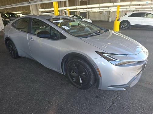 2024 Toyota Prius LE