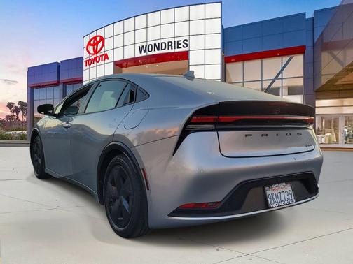 2024 Toyota Prius LE