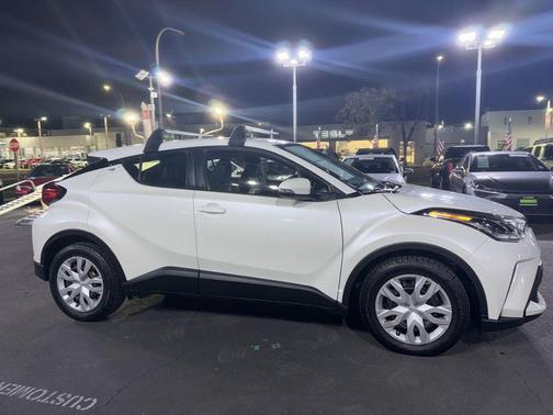 2021 Toyota C-HR LE