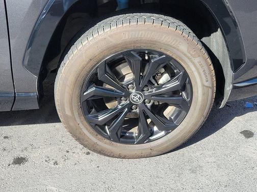 2022 Toyota RAV4 Hybrid SE