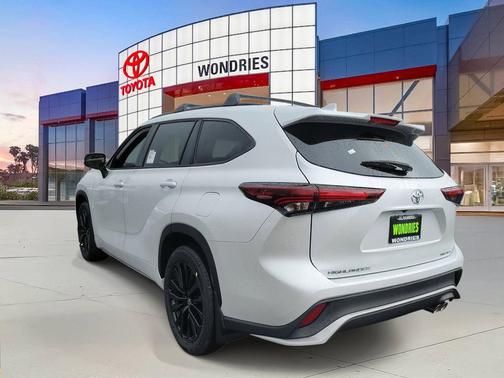 2026 Toyota Highlander XSE