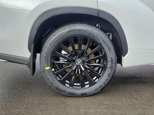 2026 Toyota Highlander XSE