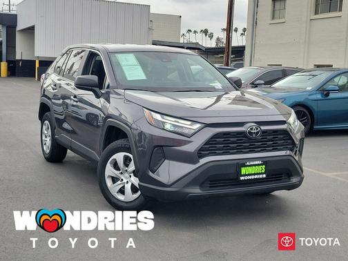 2024 Toyota RAV4 LE