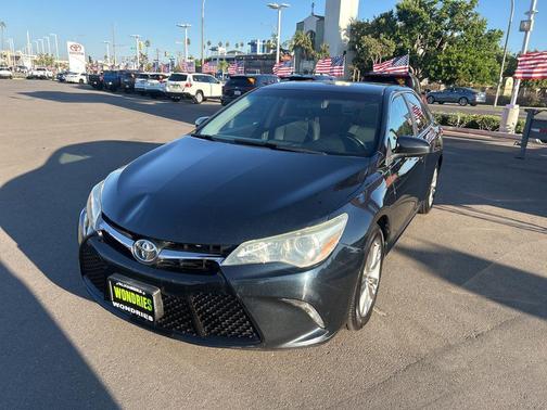 2015 Toyota Camry SE