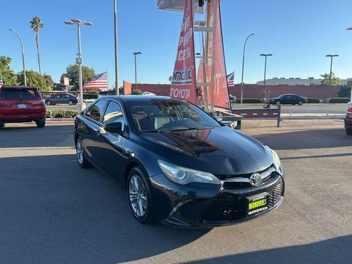 2015 Toyota Camry SE