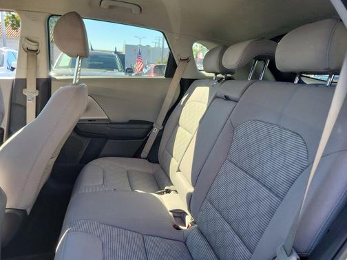 2018 Kia Niro LX