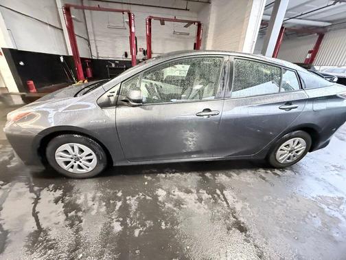 2016 Toyota Prius Two