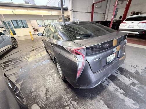 2016 Toyota Prius Two