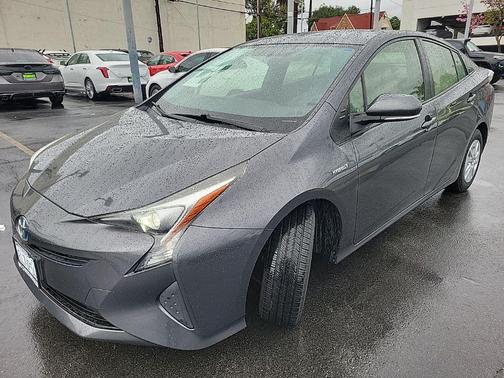 2016 Toyota Prius Two