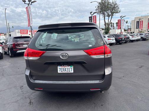 Gray 2014 Toyota Sienna L