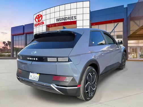 2024 Hyundai IONIQ 5 SEL