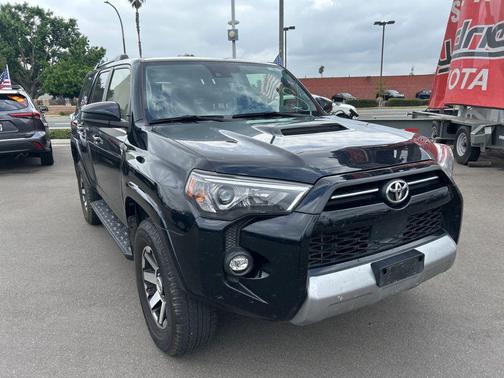 2024 Toyota 4Runner TRD Off Road