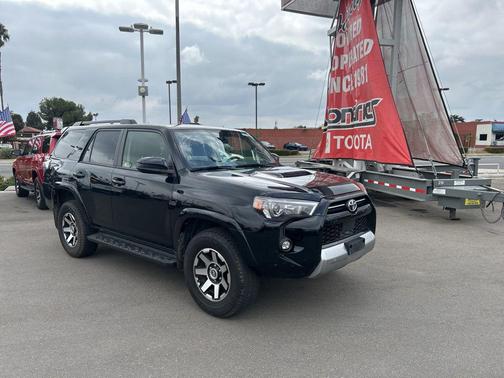 2024 Toyota 4Runner TRD Off Road