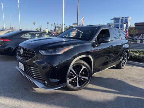2022 Toyota Highlander XSE