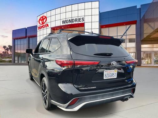2022 Toyota Highlander XSE