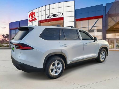 2026 Toyota Highlander LE