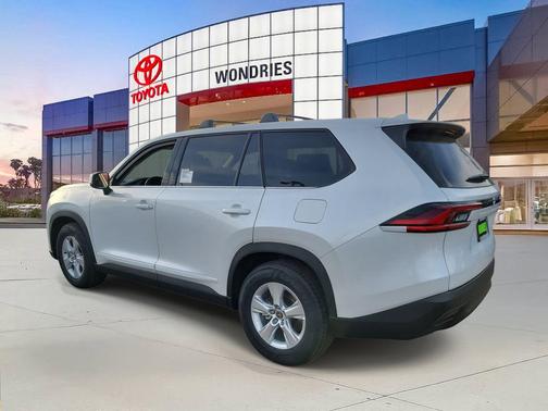 2026 Toyota Highlander LE