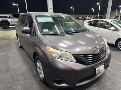 2015 Toyota Sienna L