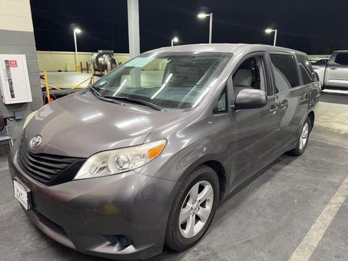 2015 Toyota Sienna L