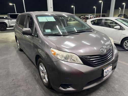 2015 Toyota Sienna L