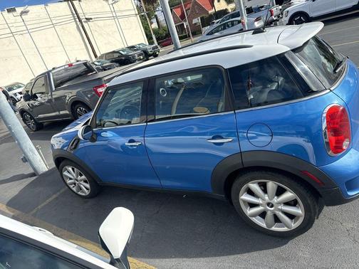 2012 MINI Cooper S Countryman Base