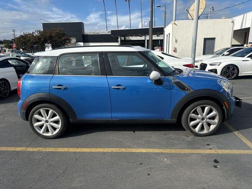 2012 MINI Cooper S Countryman Base