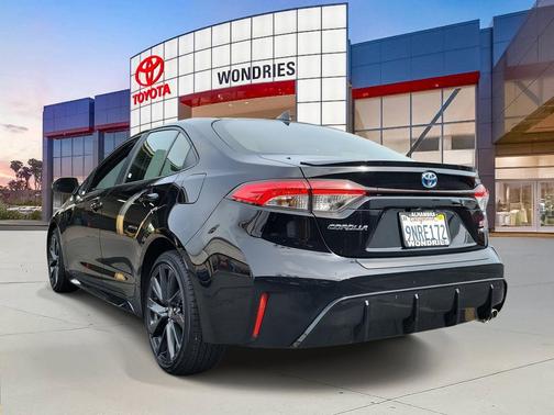 2024 Toyota Corolla Hybrid SE