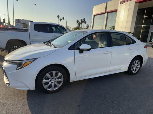2024 Toyota Corolla Hybrid LE