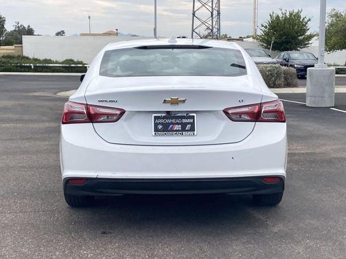 2022 Chevrolet Malibu FWD LT