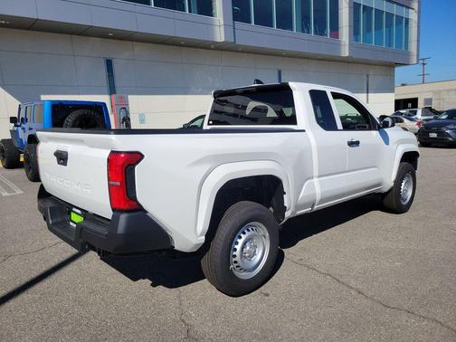 2025 Toyota Tacoma SR