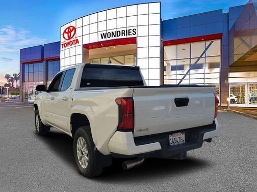 2025 Toyota Tacoma SR5