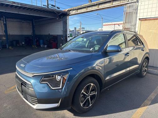 2025 Kia Niro EX