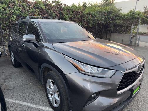 2020 Toyota Highlander LE