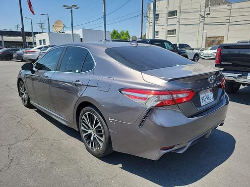 Predawn Gray Mica 2019 Toyota Camry SE