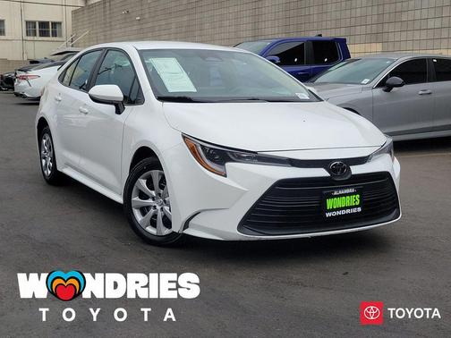 2024 Toyota Corolla LE
