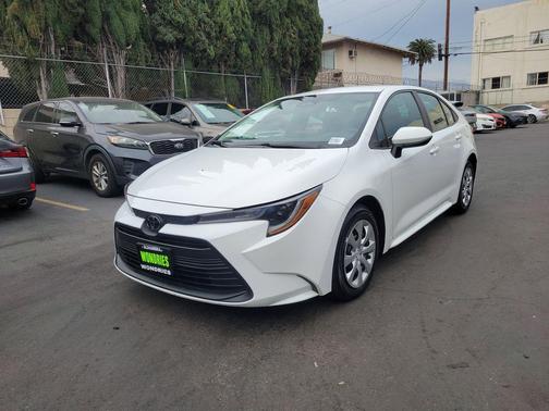 2024 Toyota Corolla LE