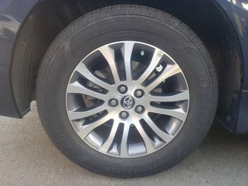 2019 Toyota Sienna XLE