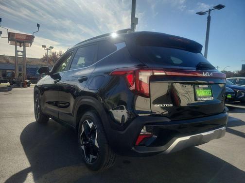 2025 Kia Seltos EX