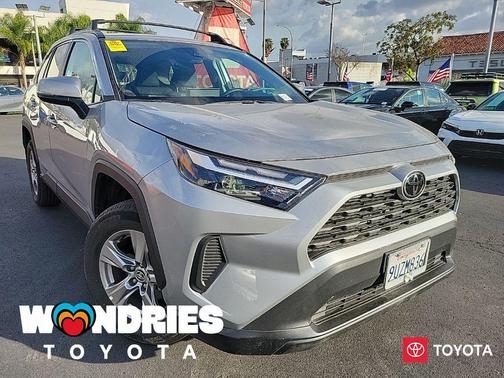 2025 Toyota RAV4 XLE