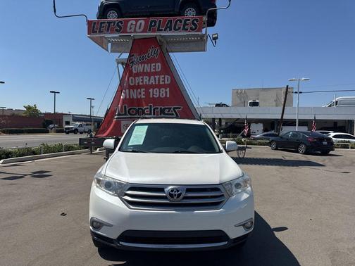 2013 Toyota Highlander SE
