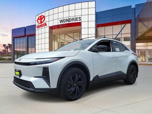 Wind Chill Pearl 2026 Toyota C-HR SE