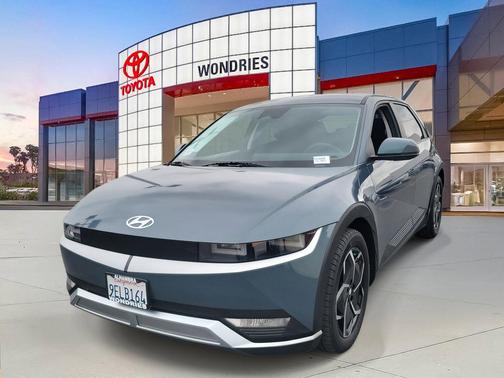 2023 Hyundai IONIQ 5 SE Standard Range