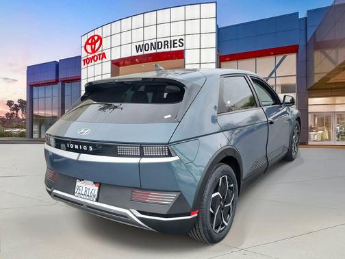 2023 Hyundai IONIQ 5 SE Standard Range