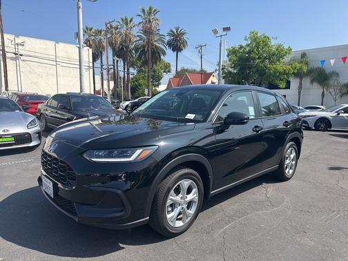 Crystal Black Pearl 2025 Honda HR-V LX