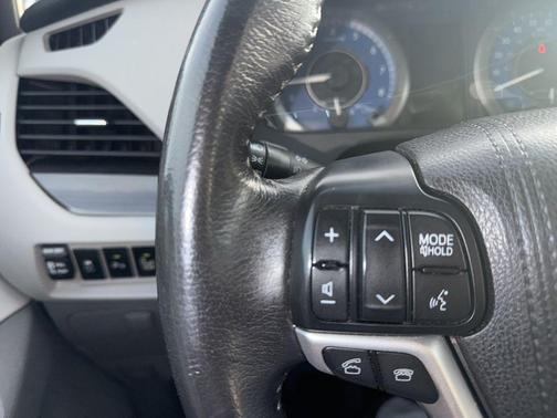 2015 Toyota Sienna XLE Premium