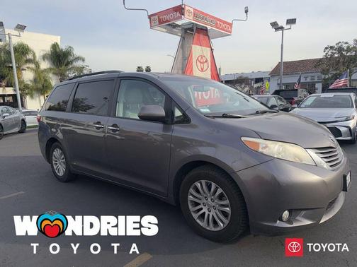 2015 Toyota Sienna XLE Premium